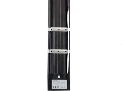 Berge Batten Led 36 W, 120 cm, falon kívüli fekete lámpa IP20-as védettséggel