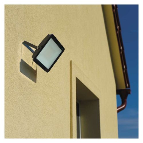 EMOS LED reflektor INOVO 100W 11000lm IP65 természetes fehér