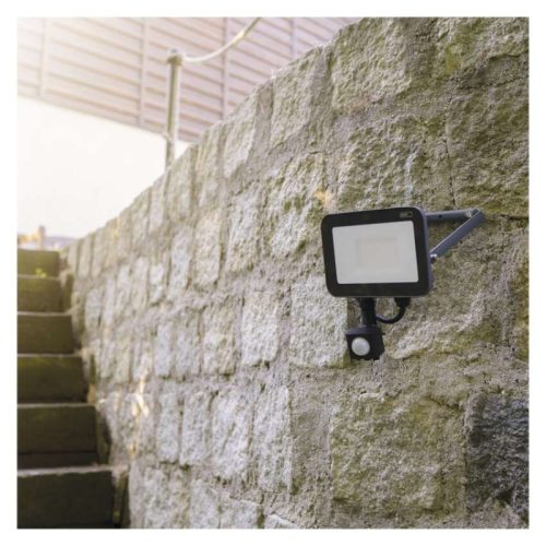 EMOS LED reflektor INOVO 30W 3300lm mozgásérzékelőve IP65 term. fehér