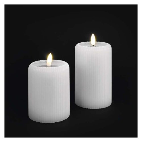 LED-dísz – 2 db viaszgyertya valósághű lánggal, 4 db AA elem, meleg fehér fény, időzítő