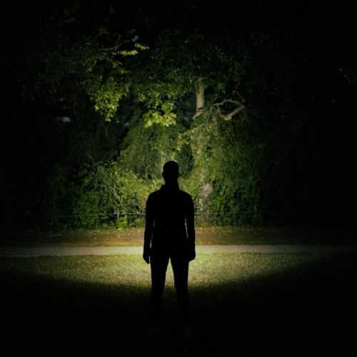 NEBO NEB-HLP-0045-H MYCRO 900+ fej- és sapkalámpa, 900 lumen, 7 világítási mód, akkumulátor, víz- és ütésálló