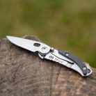 True Utility Skeletonknife, TU571K, 4 cm rozsdamentes acél penge, eloxált alumínium tok, karabiner rögzítési pont, jobb és balkezes